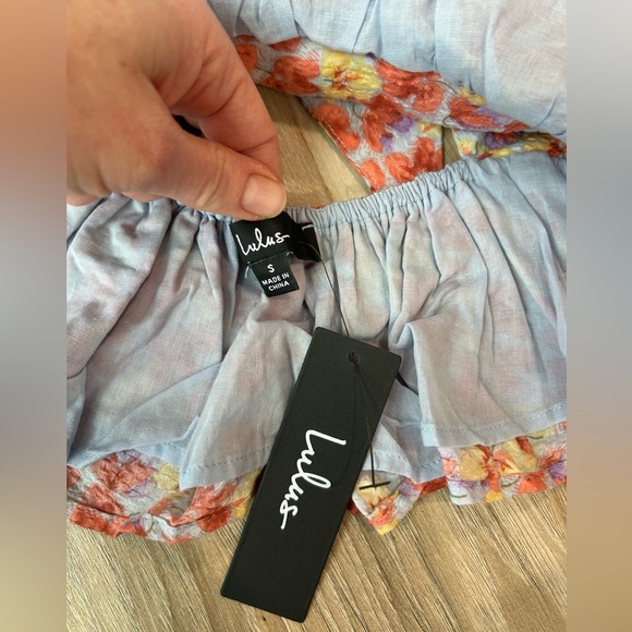 Lulu’s Peplum Top NWT Flirtatious Blooms Multi Floral Ruffled Sleevelees S - Picture 5 of 8